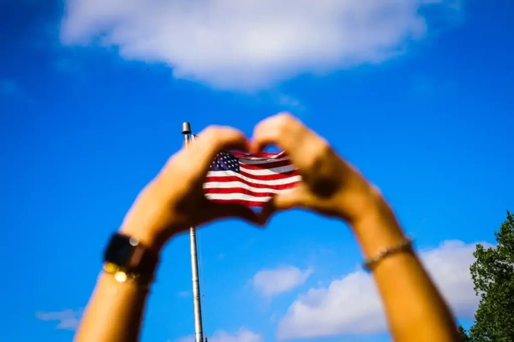 Служба гражданства и иммиграции США - USCIS
